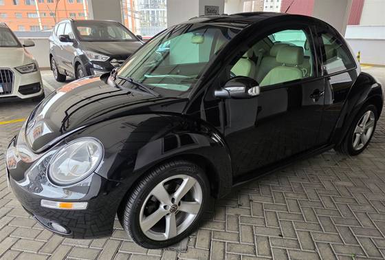 VOLKSWAGEN NEW BEETLE 2.0 MI 8V GASOLINA 2P TIPTRONIC VOLKSWAGEN NEW BEETLE 2.0 MI 8V GASOLINA 2P TIPTRONIC